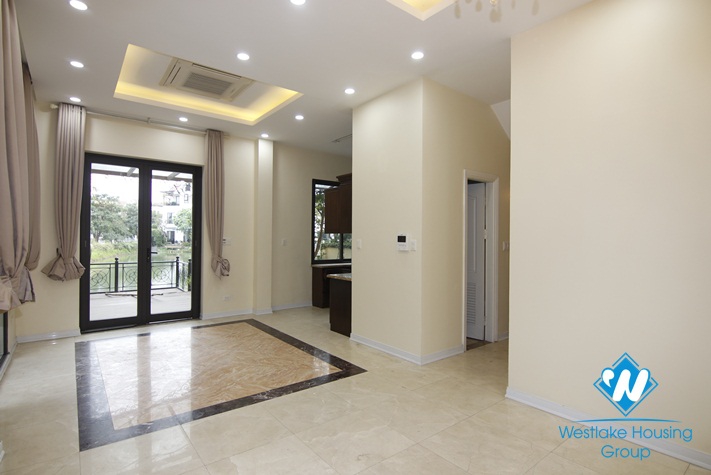 Nice villa/house in Vinhomes Reverside, Long Bien, Ha Noi for rent